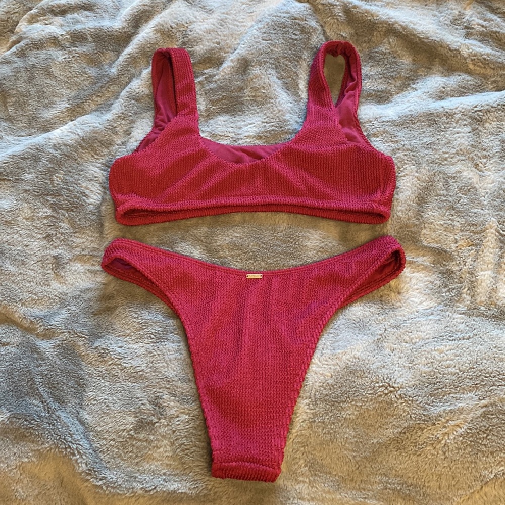 Hollister Raspberry red Textured Bikini Set - Picture 2 of 6